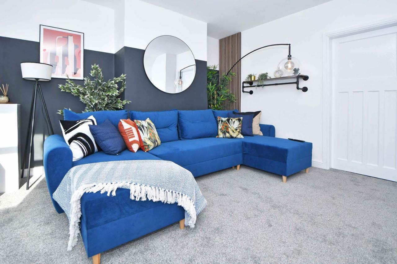 Lily House By Yourstays - Cosy 3 Bedroom House In ครูว์ ภายนอก รูปภาพ