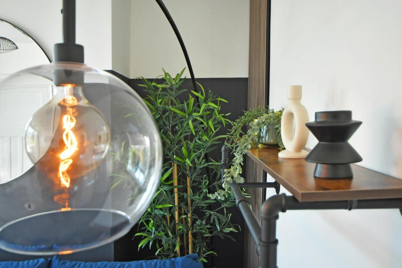 Lily House By Yourstays - Cosy 3 Bedroom House In ครูว์ ภายนอก รูปภาพ