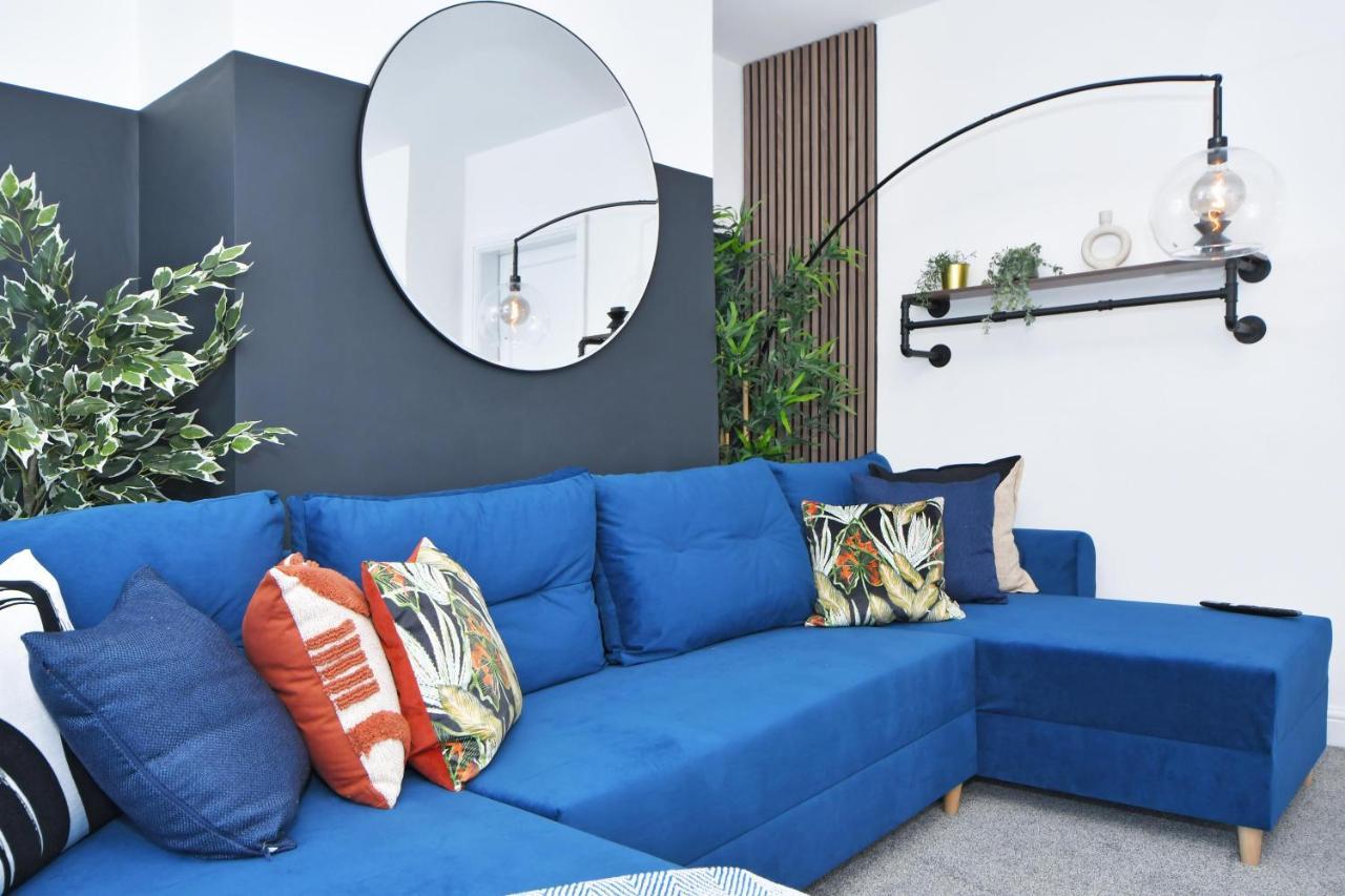 Lily House By Yourstays - Cosy 3 Bedroom House In ครูว์ ภายนอก รูปภาพ